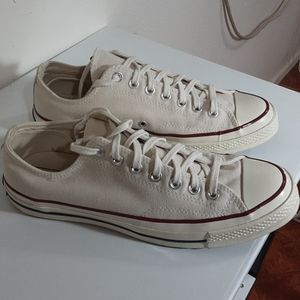 Converse chuck 70 size 9 mens